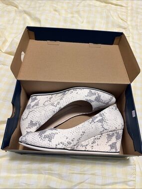 Cole Haan White and Gray Snake-Print Wedge Pumps